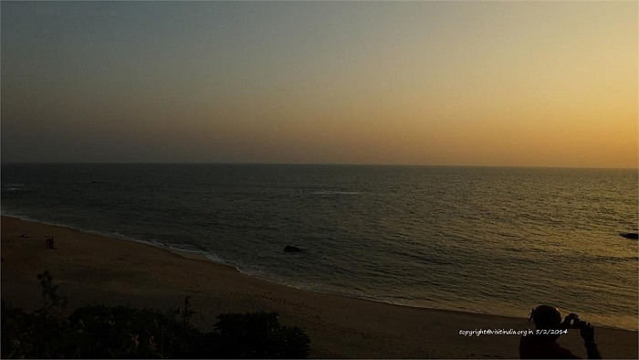 sunrise someshwara beach